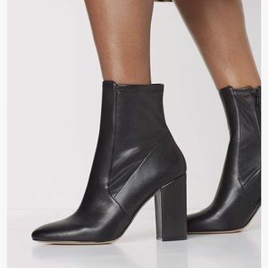 ALDO BLACK ANKLE BOOTIES